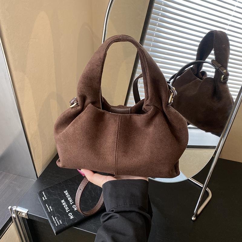Design Soft Frosted Faux Suede Cloud HandBag Autumn/winter Vintage Magnetic Clasp Simple Commuter Shoulder Crossbody Bag