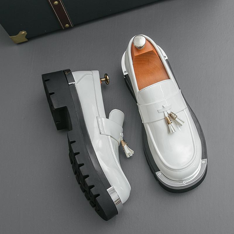 New Thick-soled Foot-fitting Fringed Men's Big-headed Leather Shoes Patent Leather Glossy Casual Loafers Hairstylist Trendy Shoes