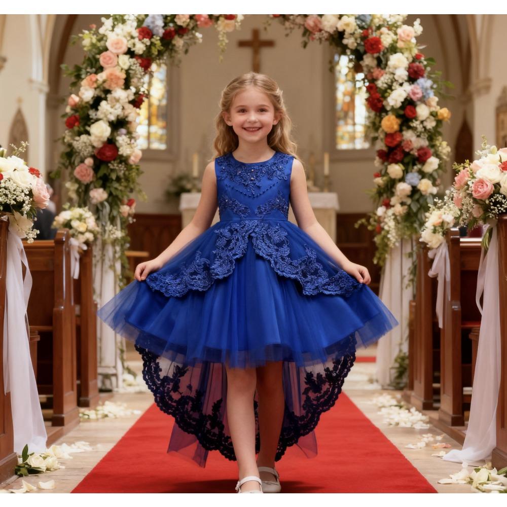 Girls' formal dresses, children's princess dresses with trains, beaded dresses for girls, and outfits for young presenters on the catwalk