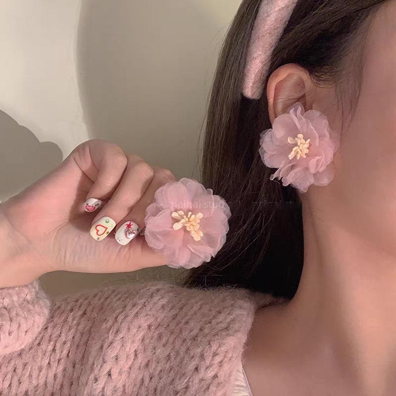 Silver Needle Seaside Vacation Camellia Flower Stud Earrings Female, New French Retro Super Fairy Sweet Earrings Earrings