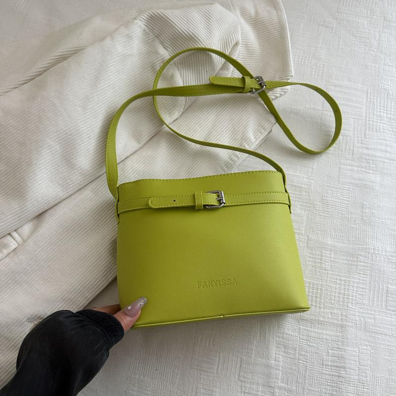 Fashion and Popular Dopamine Color Simple Lychee Pattern Bucket Bag Versatile Sense Casual Niche Design Messenger Bag