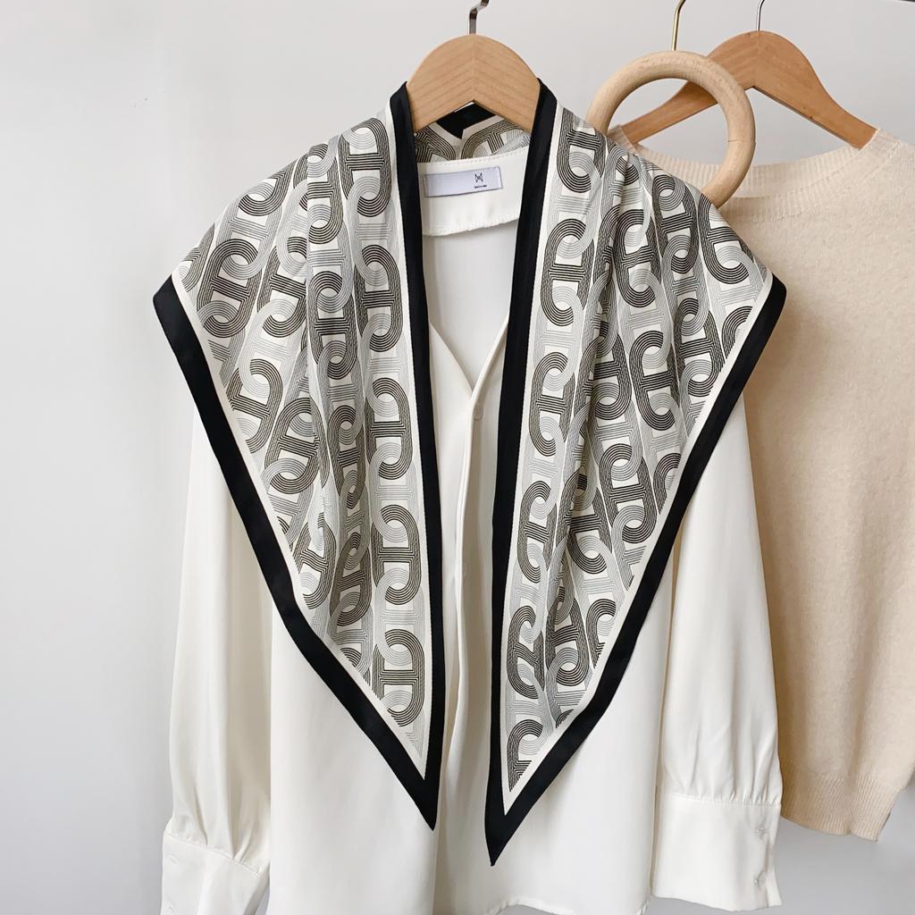 Vintage Atmosphere Big Triangle Scarf Female Korean Version Simple Decorative Bag Headscarf Tied Waist with Jeans Silk Scarf Scarf