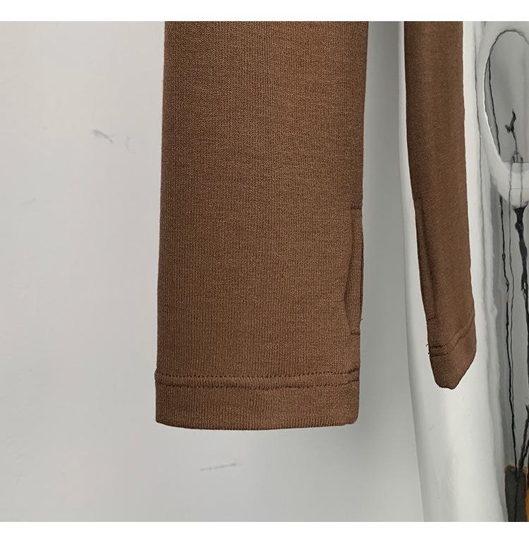 Korejský zeštíhlující top s výstřihem odhalujícím ramena a dlouhým rukávem pro ženy