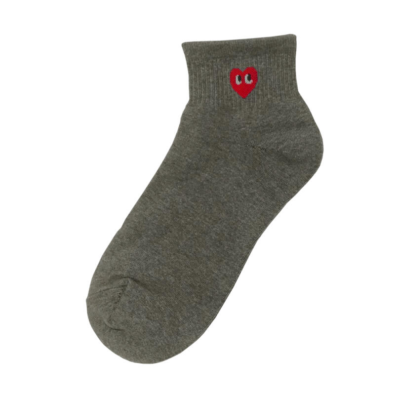 Choose 1 of 3 domestically produced women's petite heart mid-calf socks, daily cotton socks
