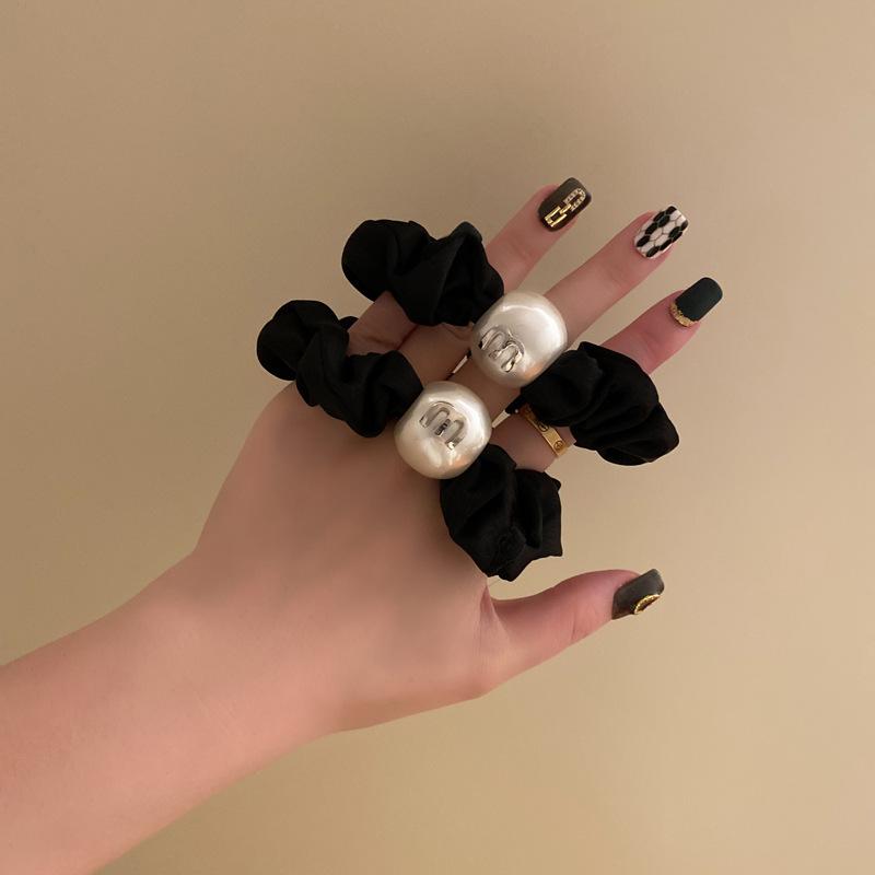 A High-end Pearl Hair Band, Large Intestine Hair Band, Campus Style, Sweet and Ladylike Hair Tie Headwear