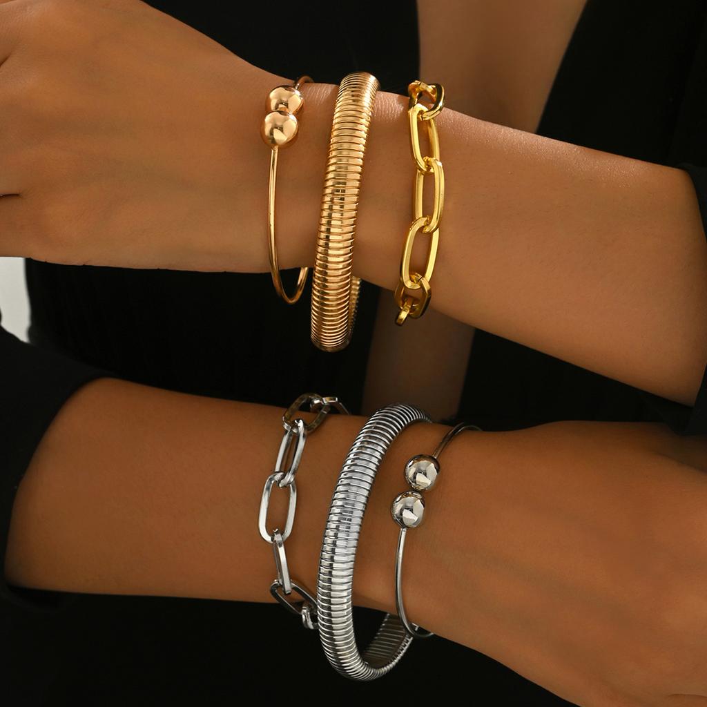 European and American Light Luxury Style Women's Bracelet Set Geometric Metal Woven Design High-end Feel Bracelet Versatile Jewelry