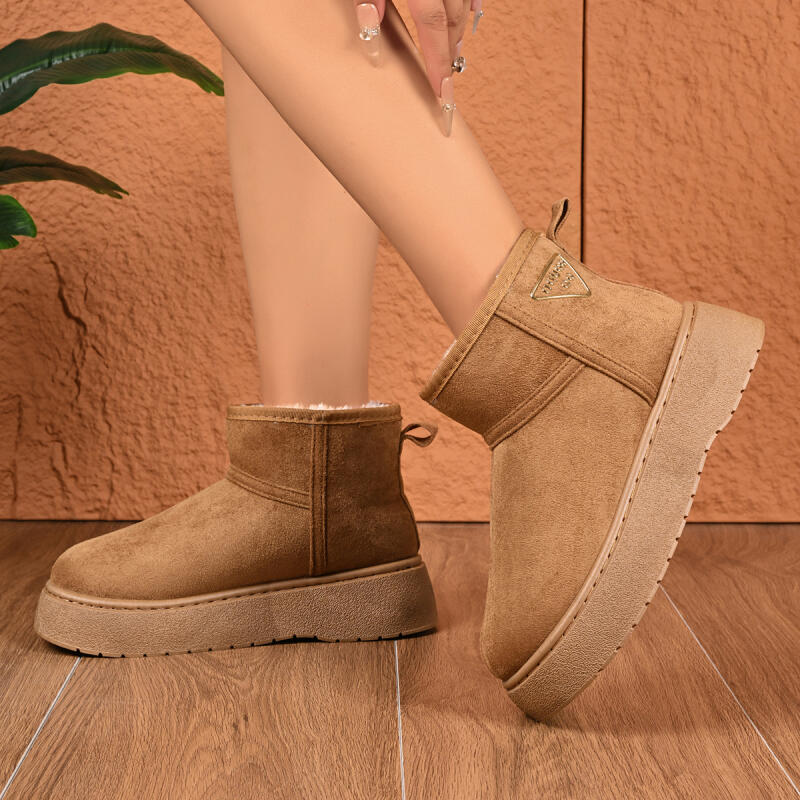 Fashion Warm Plush Brown Non Slip Snow Boots with Platform Women 2025 Winter Soft Thick Bottom Ankle Boots Fluffy Fur Woman's Shoes