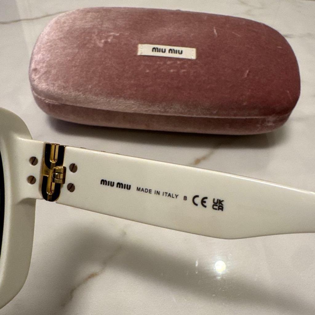 Used MIUMIU Sunglasses White