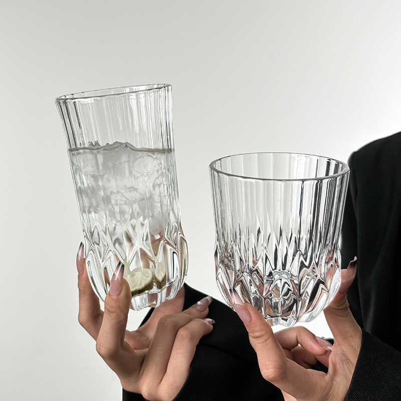 2 Piece Set of Glass Cups Diamond-shaped Glasses Transparent Thickened Wine Glasses Luxury Cocktail Glasses Juice Glasses Hiking