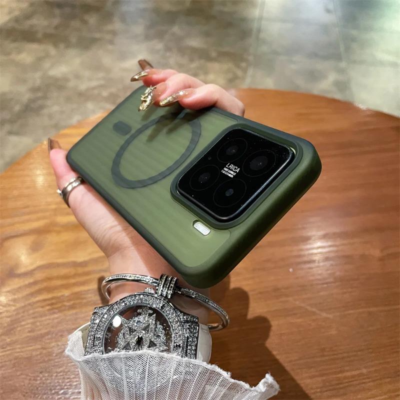 Shockproof Corrugated Matte Case Bumper For Xiaomi Mi 15 Pro 13 14 Pro Magnetic For Magsafe Translucent Wireless Charge PC Cover