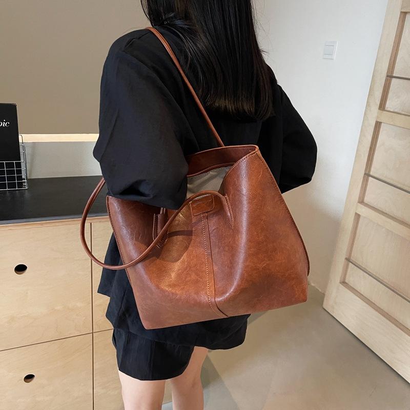 Fashion Large-capacity Tote Bag Women's New Casual Shoulder Bag Commuter Versatile Women's Bag