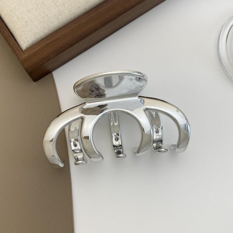 Silver Cold Wind Hair Clip Women High-end Hair Texture Shark Clip Simple Love Hair Accessories