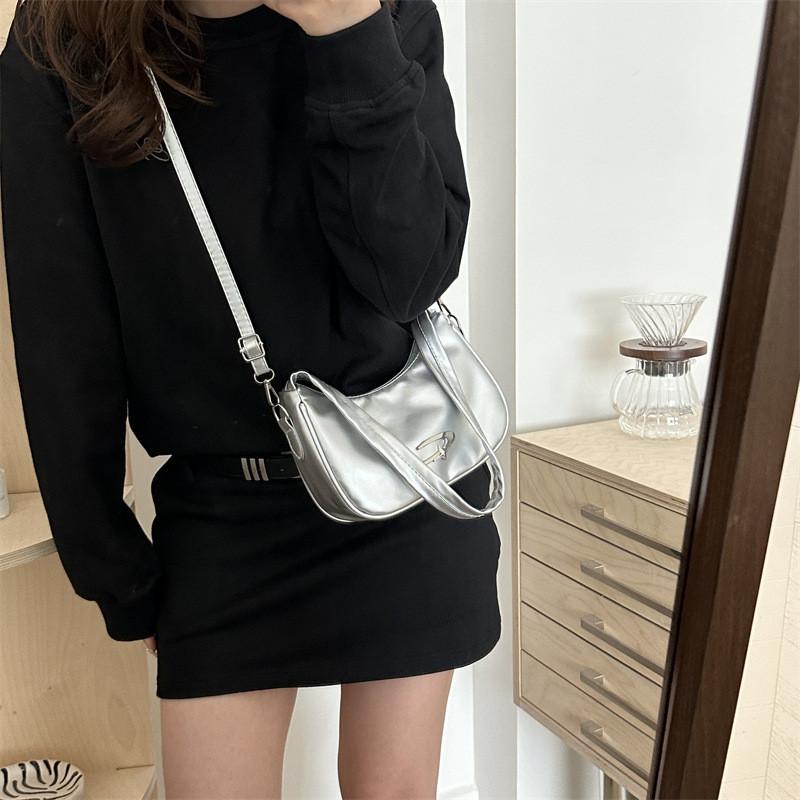 Trendy Pu Crescent Shoulder Bag 2024 Fashion Crossbody For Women With Stitching