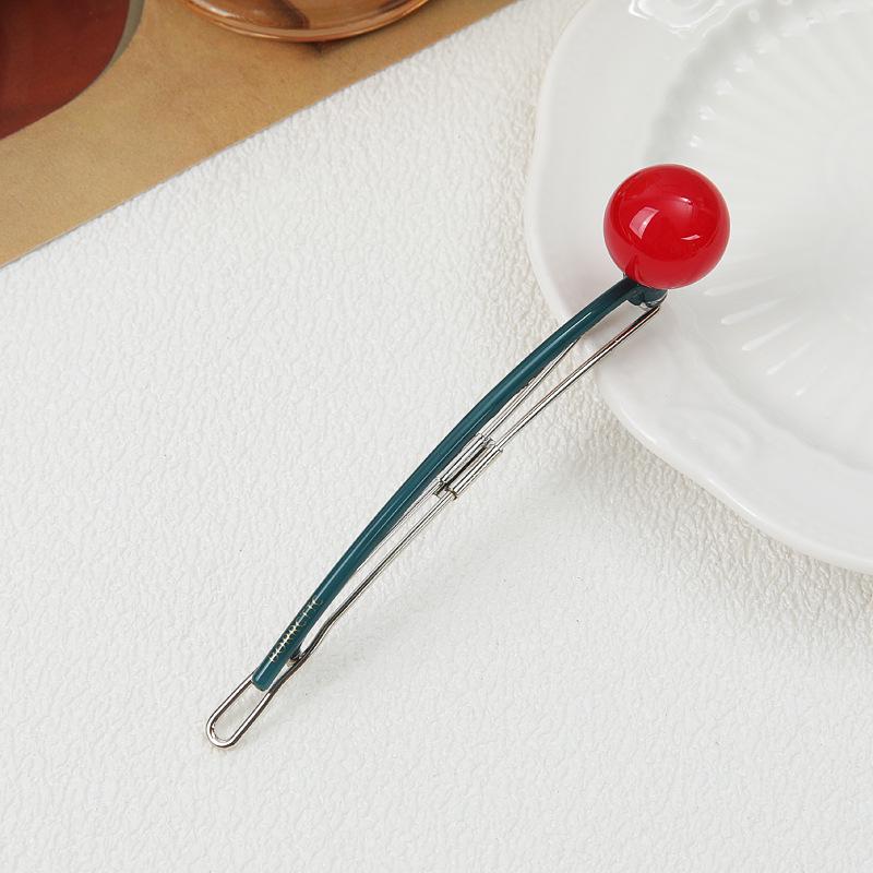 2024 Trend: Round Ball Acrylic Lollipop Hair Clip – Simple, Celebrity-Style Accessory