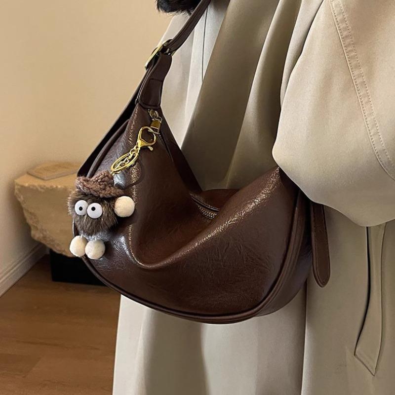Retro commuter dumpling bag, new trendy fashion casual shoulder bag, foreign high-end texture messenger dumpling bag