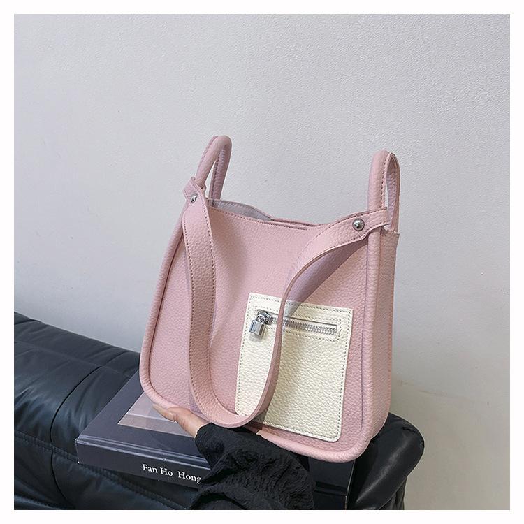 Women's bag spring new simple and fashionable contrasting colors lychee pattern shoulder bag texture child and mother small square bag tide