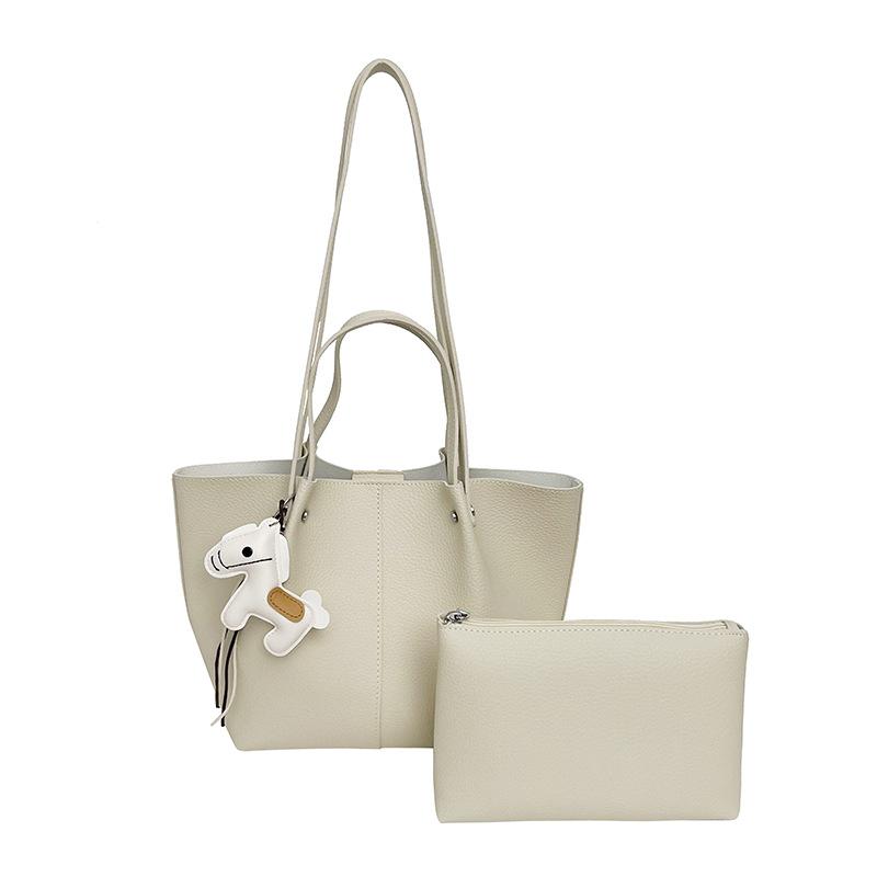 Large capacity fashionable underarm bag women's new trendy retro bucket bag simple and versatile shoulder tote bag