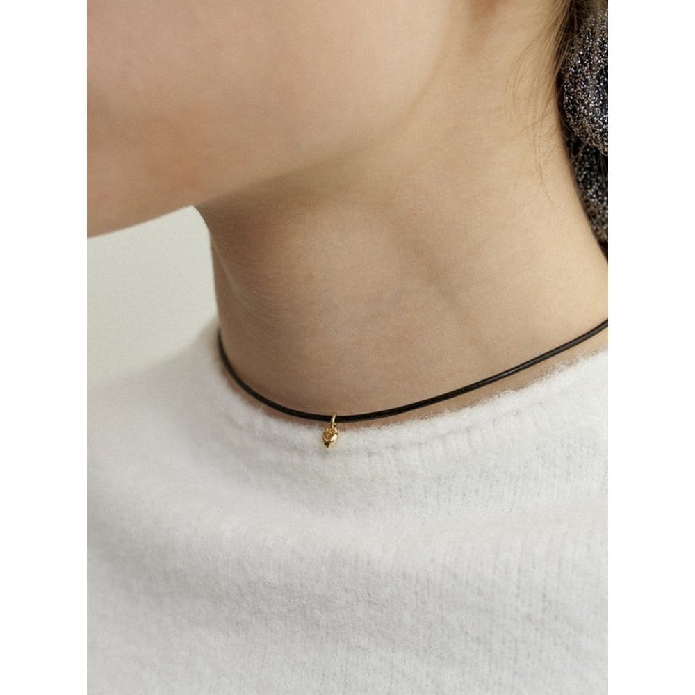 Mini Heart Leather Choker