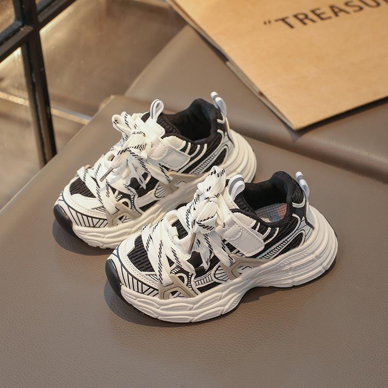 

Girls sports shoes 2025 new children s shoes autumn and winter shoes youth running shoes boys shoes dad shoes explosion 30 чёрный