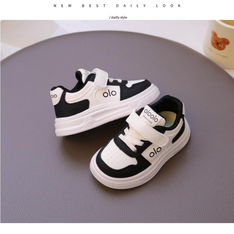 Nieuwe Kinder Sportschoenen Meisjesschoenen Kleine Witte Schoenen Jongens Board Schoenen Zachte Zool Ademend Casual Studentenschoenen Trendy
