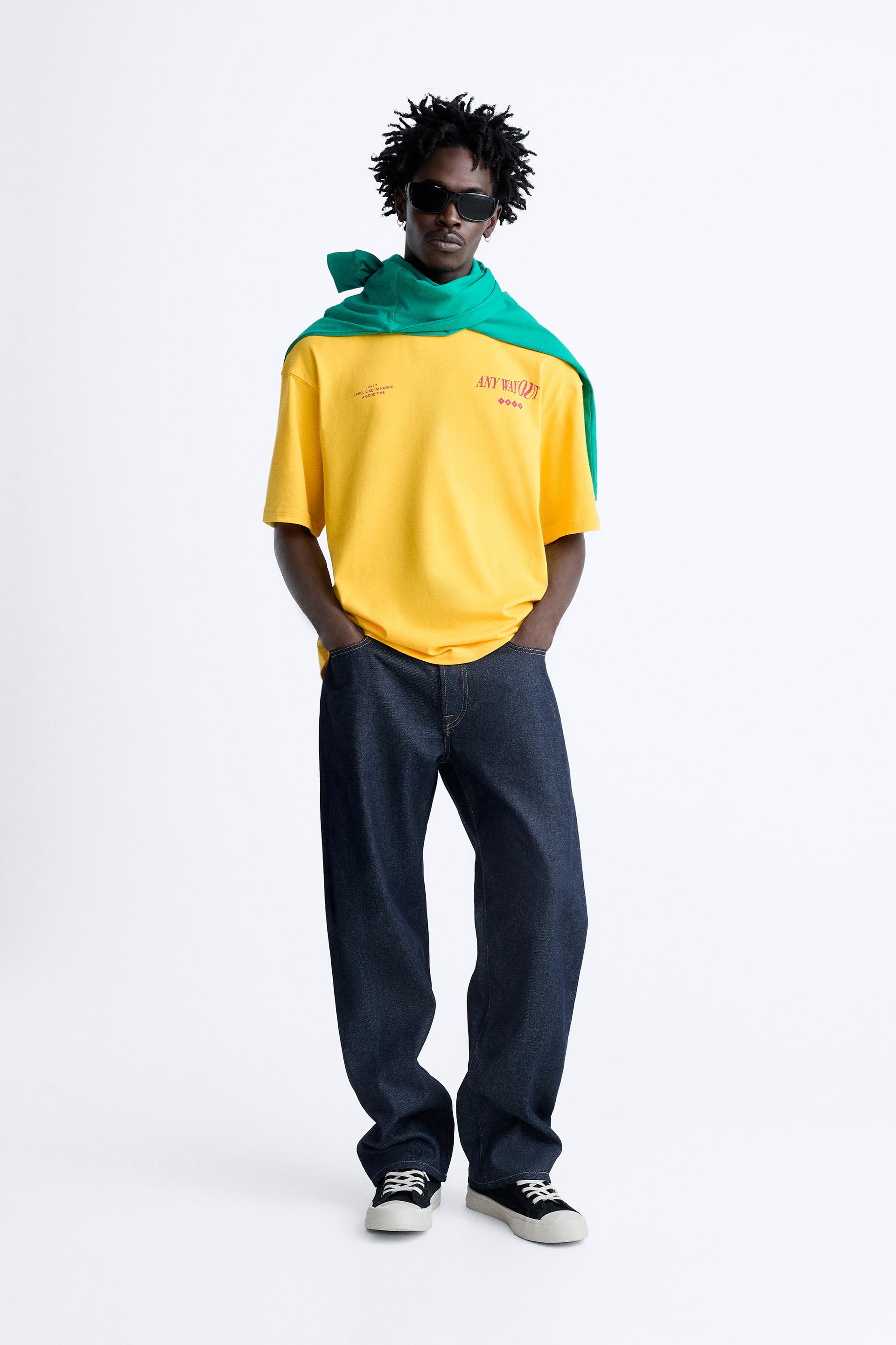 

ФУТБОЛКА С КОНТРАСТНЫМ ПРИНТОМ