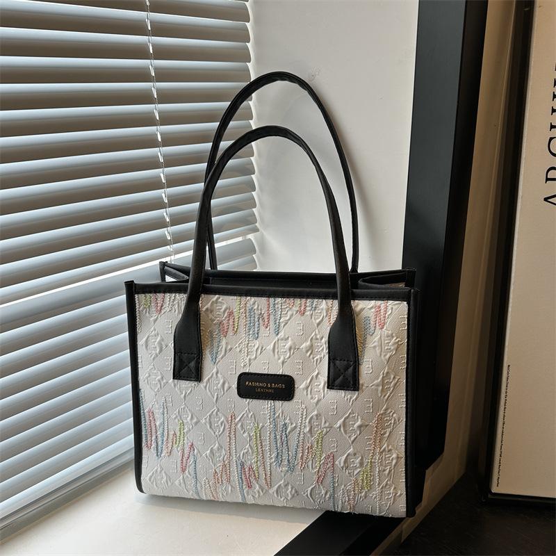 Large capacity canvas bag women's summer fashion mommy bag commuter shoulder tote bag going out portable short trip bag