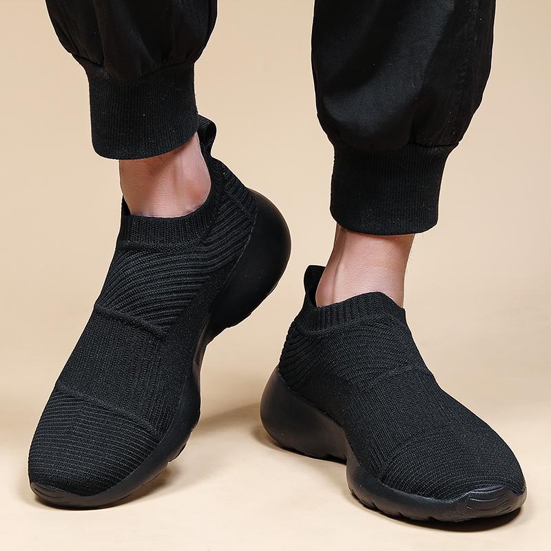 Fashion 2025 New Women Sport Sneaker Flat Bottom Breathable Comfortable Women Sneakers Slip On Sock Solid Color Women's Running Shoe