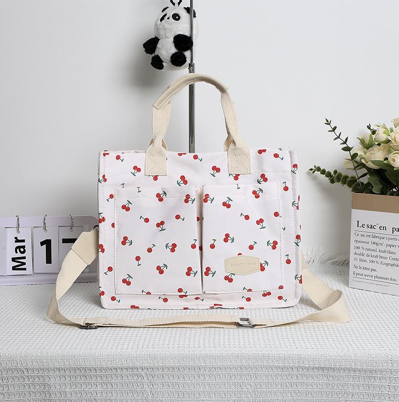 

New large-capacity printed handbag bag women s explosive shoulder bag trendy messenger bag travel tote bag