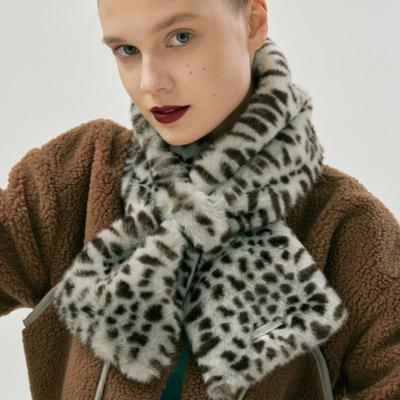 Molliolli MOLLI RING Faux Fur Muffler [Mint Leopard]