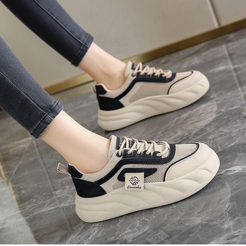 Sports board shoes women's 2025 summer breathable mesh women's shoes lightweight soft sole non-slip comfortable versatile student white shoes