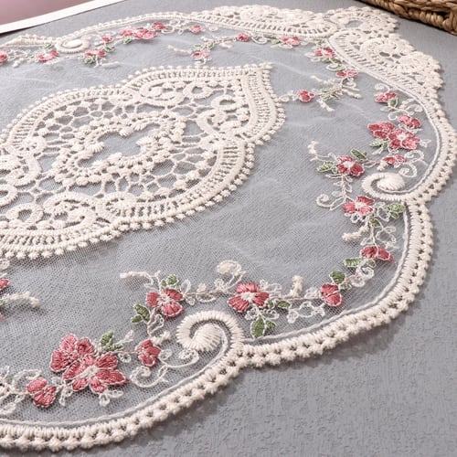 Q'foo Table Runner, Lace with Embroidered Floral Pattern, White, Scandinavian Style, Antique-Style, Stylish Coaster, Vase Holder, Modern (Coaster Type