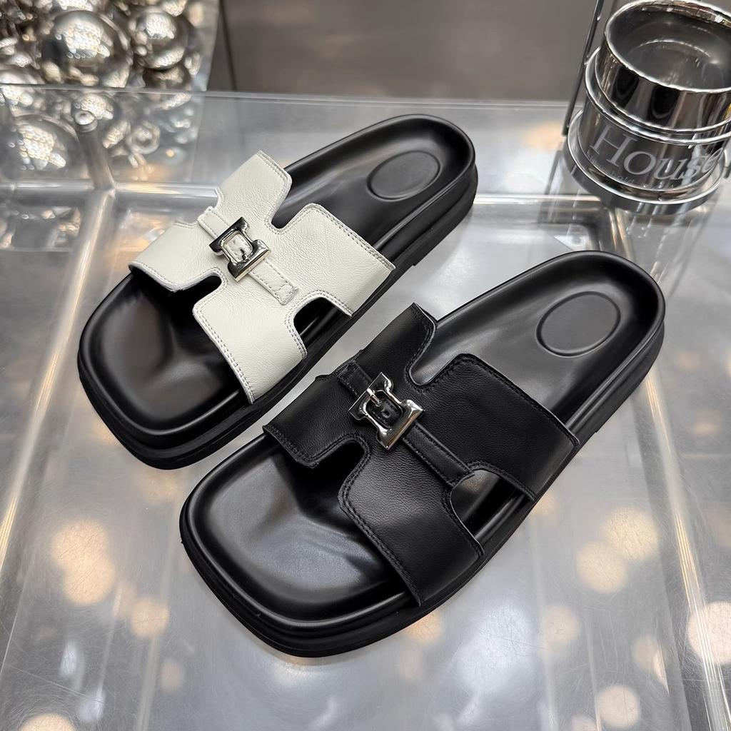 Soft-soled Comfortable, Fashionable and Versatile One-word Cool Slippers 2025 Summer New Soft Leather Simple Outer Wear Open-toed Sandal Holder