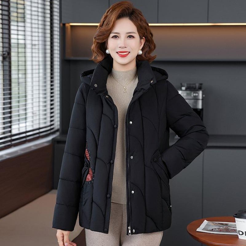 Mom winter padded jacket medium and old women's padded jacket short padded jacket warm embroidered flower women's top winter