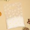 100Pcs/Pack Daisy Pattern Gift Bags With Plastic Handle, Plastic Gift Bags, Perfect for Mother's Day, Parties, Holidays