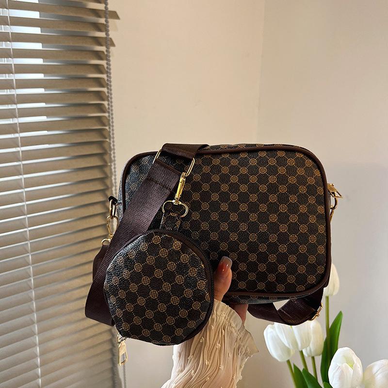 Women'S Simple Casual Retro Shoulder Bag Fashionable Diagonal Cross Compact Square Bag Large Capacity Mother And Child Bag