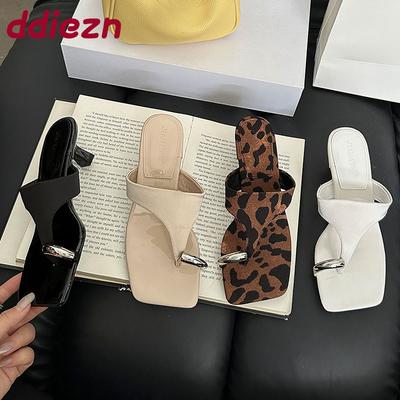Mode Mode Metall Damen Absatz Hausschuhe Schuhe Weibliche Pantoletten Niedriger Absatz Schuhe Damen Flip-Flops Hausschuhe Schuhe Sandalen Pumps