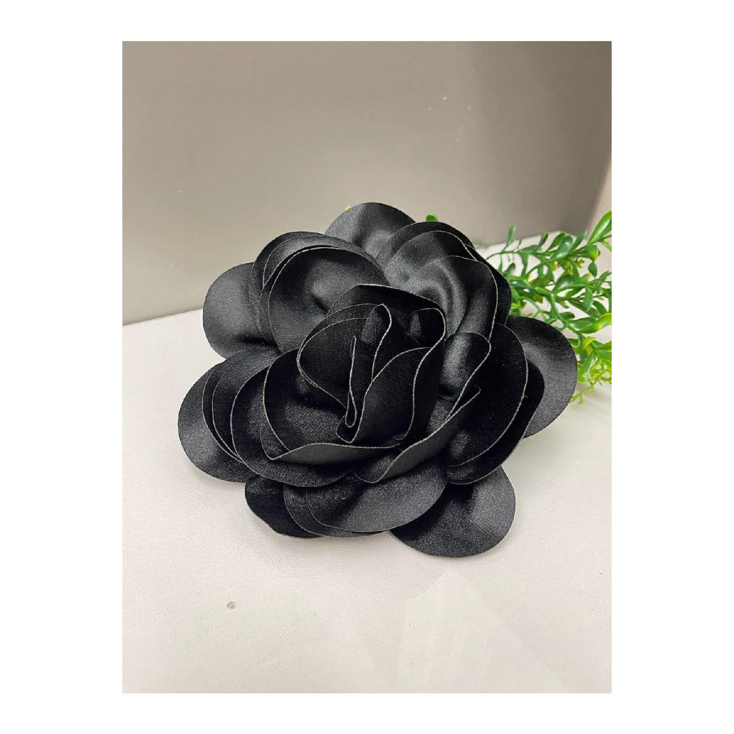 

Брошь-бутоньерка на булавке Брошь-роза из ткани с цветком и розой белый