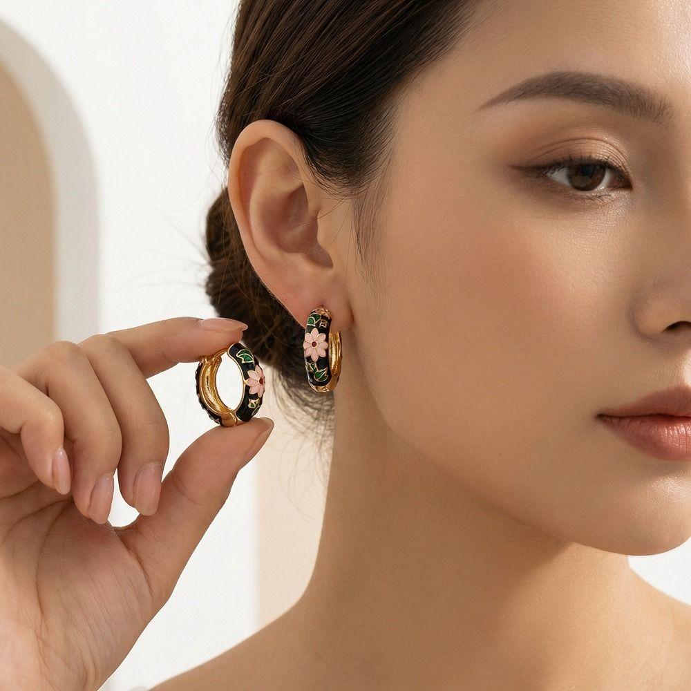 Classic Flower Enamel Earrings Traditional Hoop Ear Buckle Hawaiian Chinese Style Earrings  Jewelry