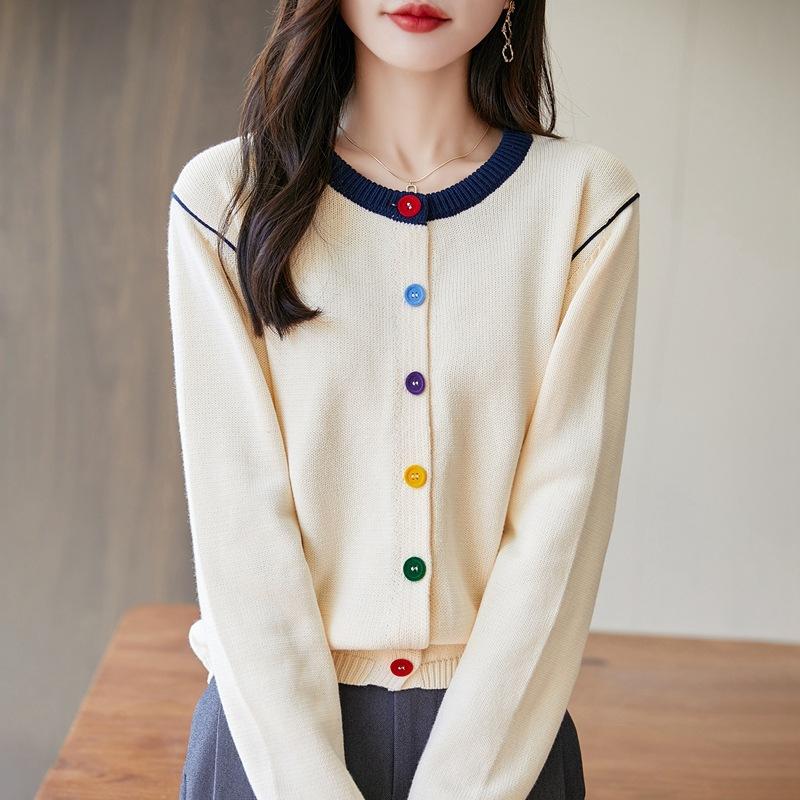 Rundhals Strickjacke Langärmliger Damenpullover mit farbigen Knöpfen Neu für Frühling und Herbst