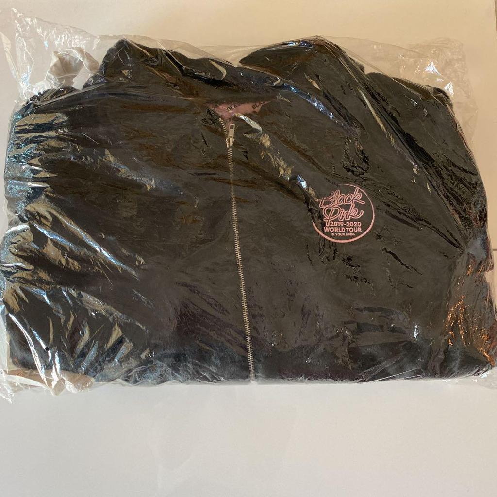 [USED] BLACKPINK fur coat size M