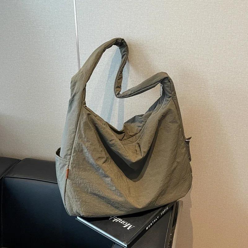 New Solid Color Nyl Zipper Women's Tote Bag Soft Simple Large Capacity Handbag 2026 Fashi High Beauty Versatile Shoulder Bag