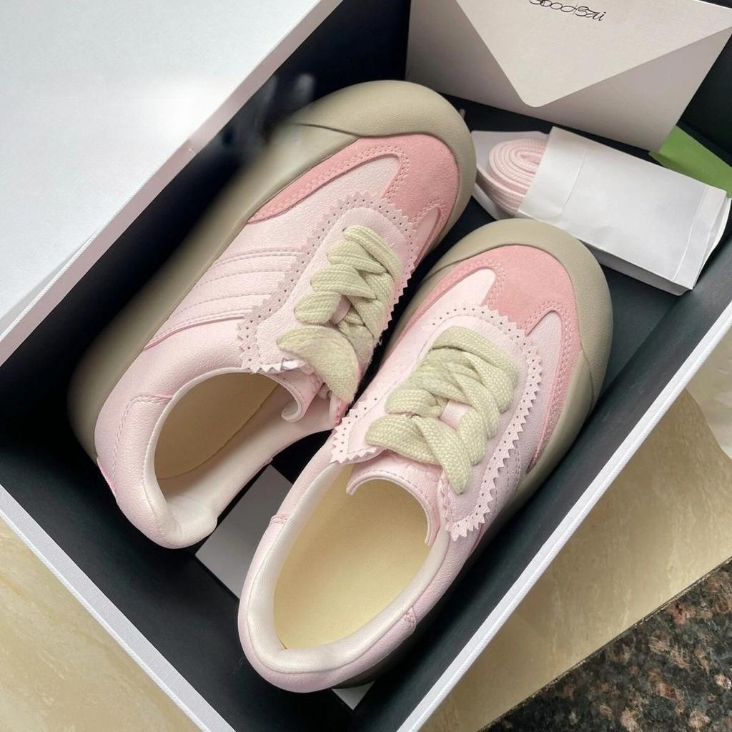 Rosa deutsche Trainingsschuhe Damenschuhe neue Frühling Plateau erhöhende Schuhe Retro flauschige Schuhe lässige Board-Schuhe Sportschuhe