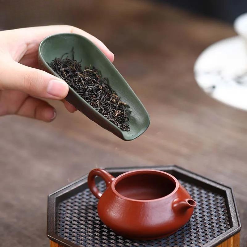 Handmade Dargon Pattern Purple Clay Tea Scoop Boutique Leaf Container Chahe Shovel Awakening Tea Ladle Ceremony Craft
