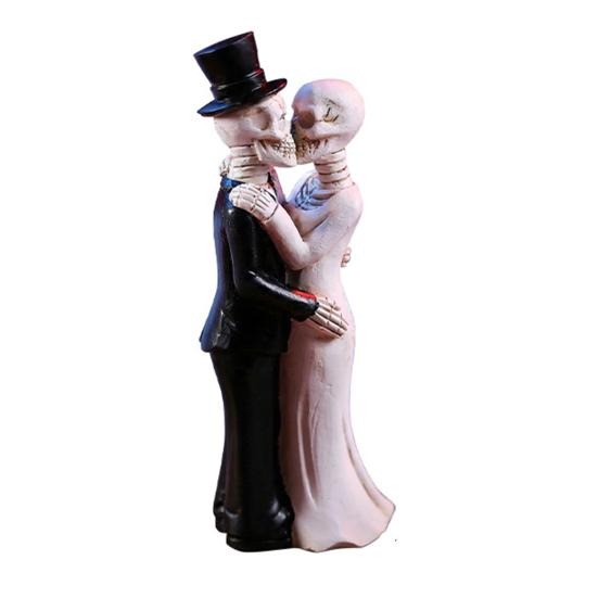 Kissing Skeleton Couple Figurine Wedding Skull Bride And Groom Sculpture Day of The Dead Gothic Resin Statue for Halloween Home Decor Skull
