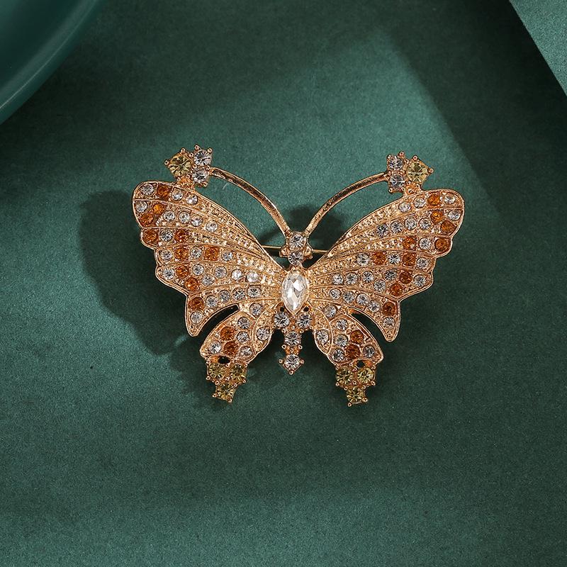 2026 High-End Butterfly Brooch: Elegant Summer Accessory for Shirts and Suits