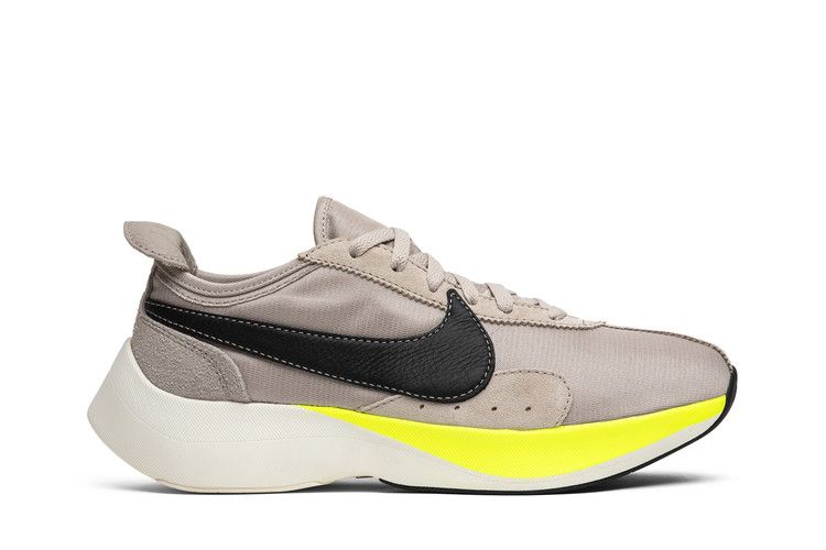 Men's Sneakers Nike Moon Racer String String/Black-Sail-Volt
