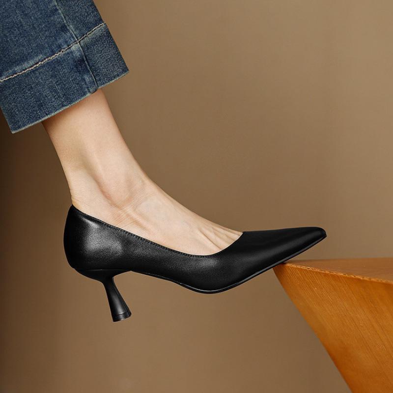 

Новые женские туфли на высоком каблуке, повседневные, однотонные, кожаные, для носки в любое время года, женская обувь, мокасины женские модные 40 чёрный