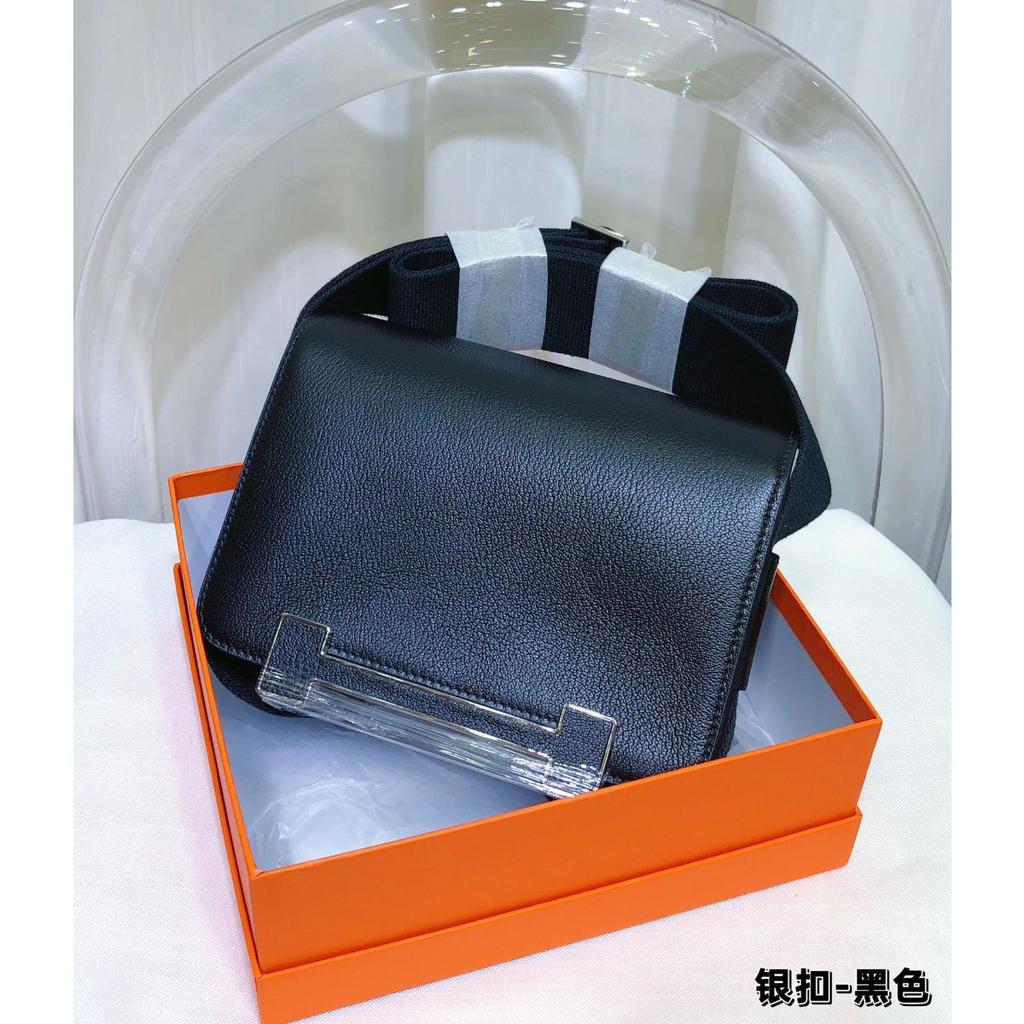 2025 New wide strap geta clog bag leather women's bag commuting versatile one-shoulder crossbody stewardess bag small square bag