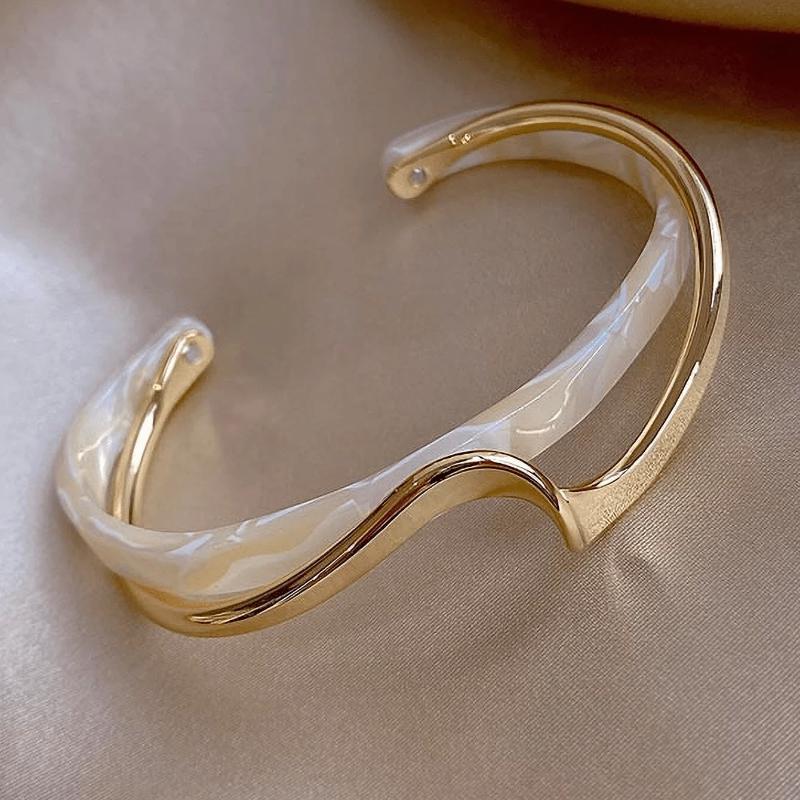 

1 шт. Женский модный браслет-волна, материал нержавеющая сталь и смола, подарок на вечеринку по случаю дня рождения или для ношения в праздничные дни