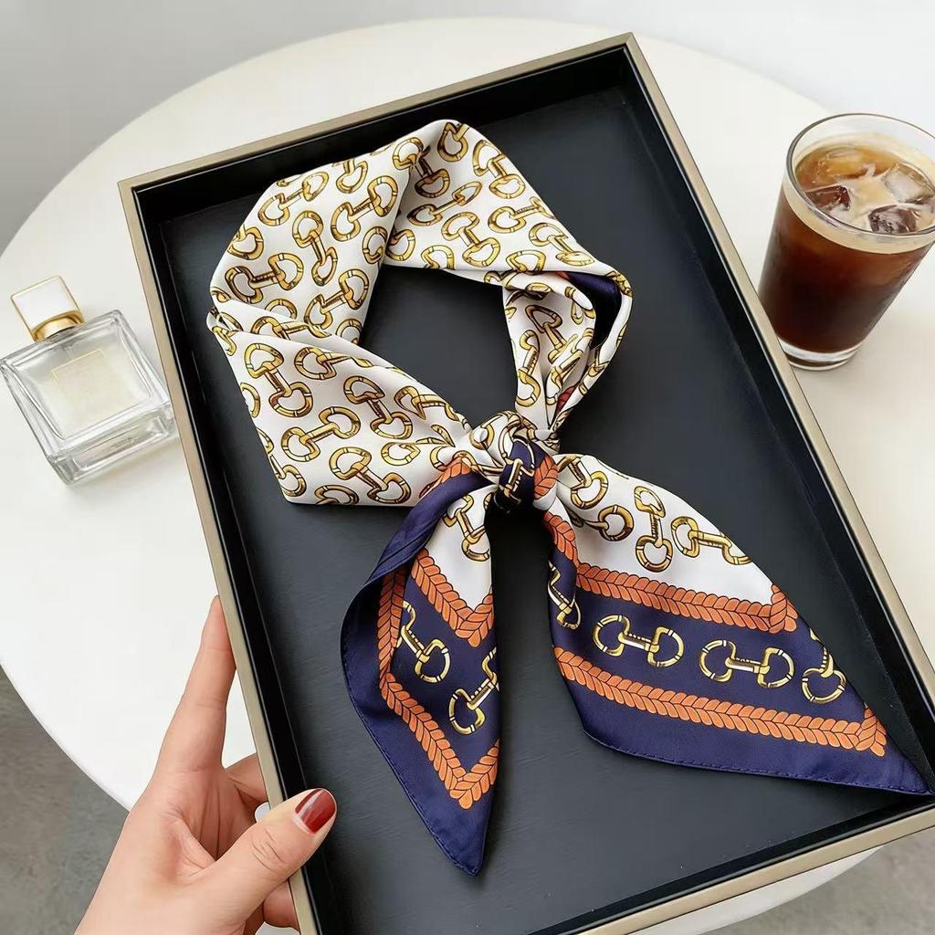 Retro Cashew Pattern Silk Square Scarf (70x70) - Versatile Long Ribbon for Neck